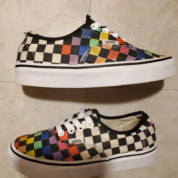 Vans Shoes - VANS CUSTOM SNEAKERS WOMANS SIZE 6 GUC